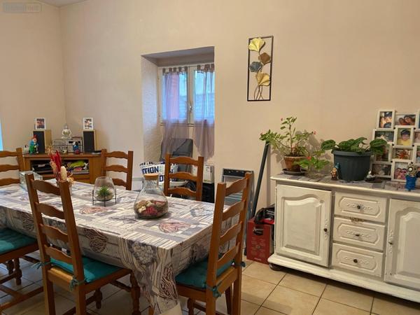 Immeuble à vendre à Génelard en Saône-et-Loire (71420), ref : IM-E-CA   
CENTRE VILLE