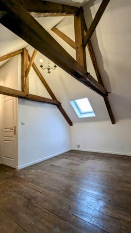 Superbe maison bourgeoise en campagne, 4 chambres et jardin clos.