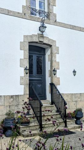 Superbe maison bourgeoise en campagne, 4 chambres et jardin clos.