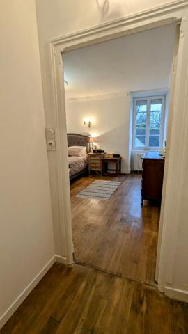 Superbe maison bourgeoise en campagne, 4 chambres et jardin clos.