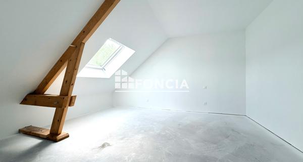 À vendre Maison 8 pièces 165.78 m² - La Flèche 72200
