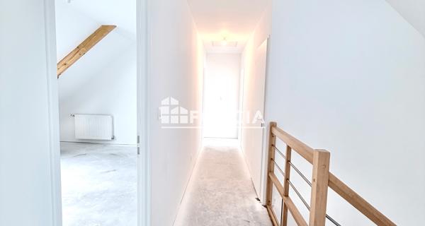 À vendre Maison 8 pièces 165.78 m² - La Flèche 72200
