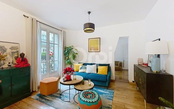 Appartement à vendre    5 pièces • 69,25 m2 Paris 15