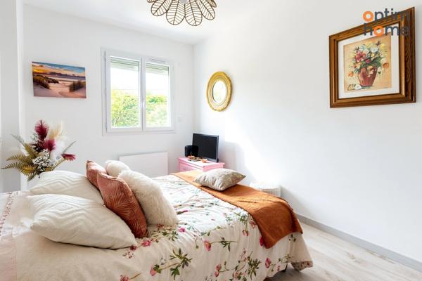 Martigues St-Julien - Vente Villa T6 de 150 m2 environ sur un terrain de 1115 m2 avec piscine, avec vue dégagée plein sud, au calme et sans vis à vis