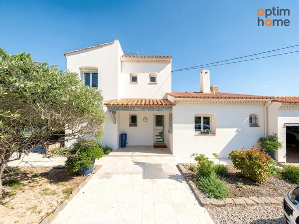 Martigues St-Julien - Vente Villa T6 de 150 m2 environ sur un terrain de 1115 m2 avec piscine, avec vue dégagée plein sud, au calme et sans vis à vis