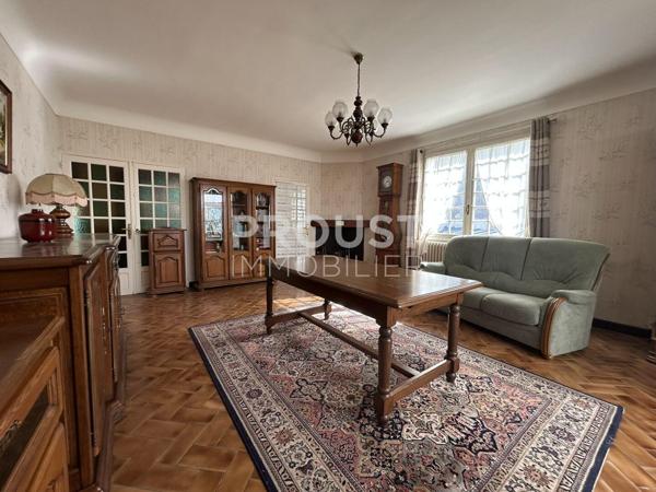 En exclusivité quartier Sainte Pezenne maison de 90 m² avec jardin et garage.