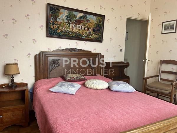 En exclusivité quartier Sainte Pezenne maison de 90 m² avec jardin et garage.