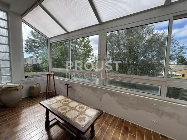 En exclusivité quartier Sainte Pezenne maison de 90 m² avec jardin et garage.