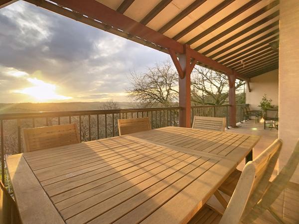 A vendre Maison 4 chambres, garage et jardin à Bouglon