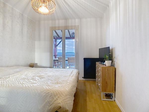 A vendre Maison 4 chambres, garage et jardin à Bouglon