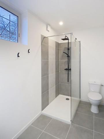 A vendre Maison 4 chambres, garage et jardin à Bouglon