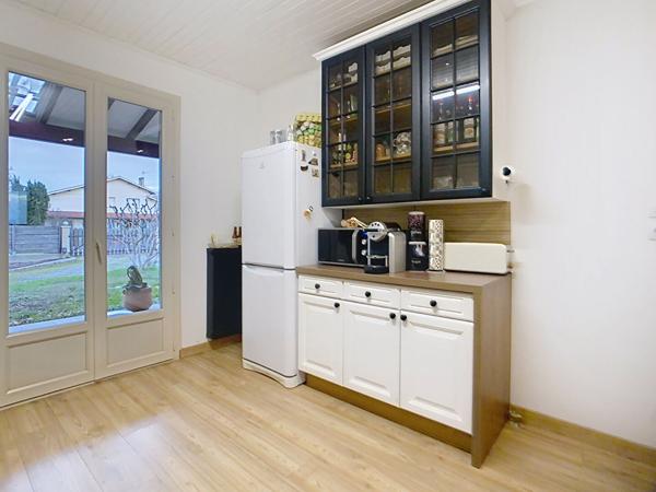 A vendre Maison 4 chambres, garage et jardin à Bouglon