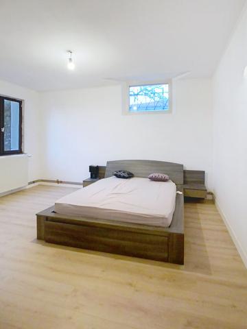 A vendre Maison 4 chambres, garage et jardin à Bouglon