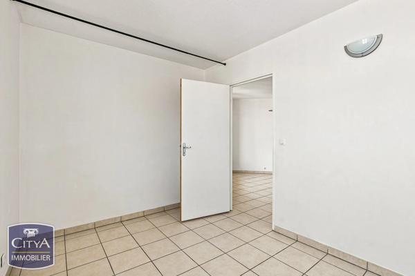 Appartement à vendre 2 pièces 32.7m² Clermont-l'Hérault (34800)