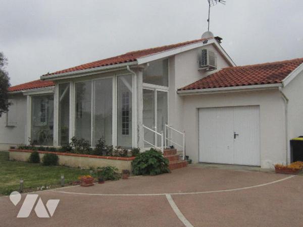 Belle Villa plain-pied TYPE 4 proche commerces et écoles TBE général - Belles prestations