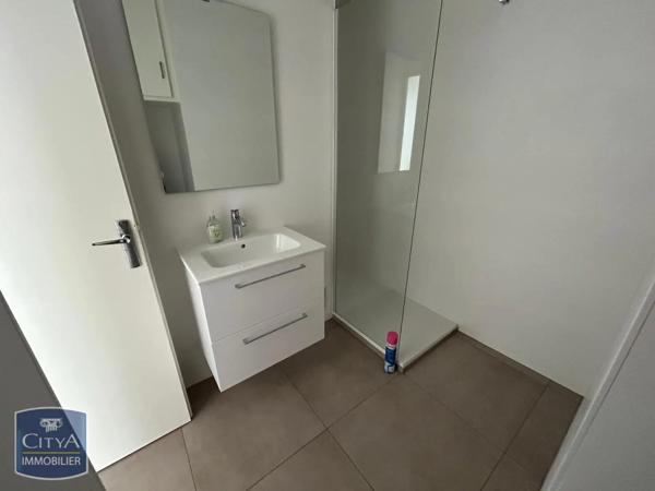 Appartement à louer 1 pièce 35.9m²