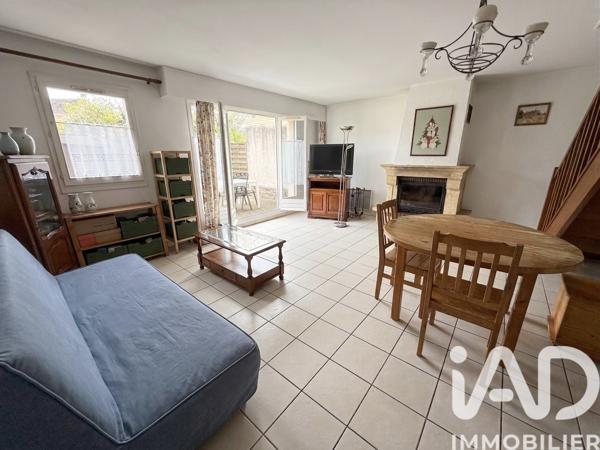 Maison à vendre 5 pièces 99,45 m² Montigny-le-Bretonneux