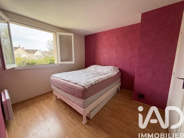 Maison à vendre 5 pièces 99,45 m² Montigny-le-Bretonneux
