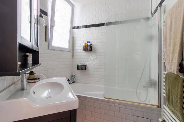 PARIS 18EME - EN EXCLUSIVITE - MONTMARTRE : DAMREMONT / CAULAINCOURT 475 000 € **  - Référence  6816-NG