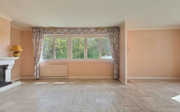 Appartement à vendre    6 pièces • 146,28 m2 Étiolles