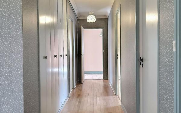 Appartement à vendre    6 pièces • 146,28 m2 Étiolles