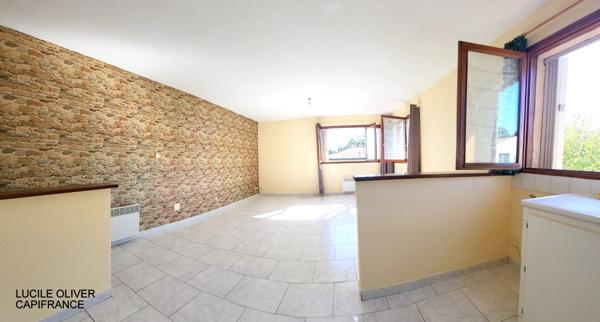Maison à vendre huit pièces 153 m², sous sol 180 m² BEAUMONT DE LOMAGNE (82)