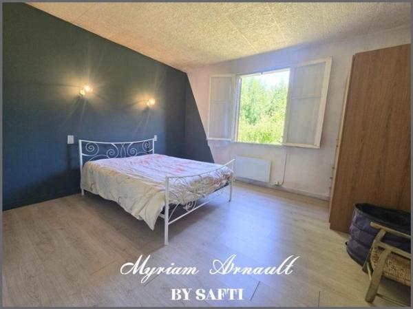 Maison plain-pied 2 chambres, jardin, garage, puits