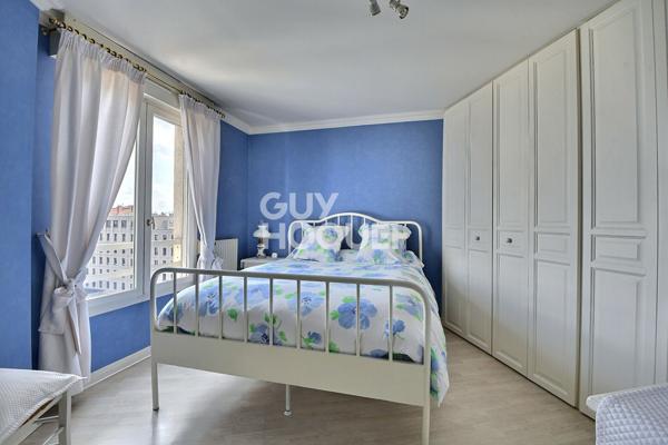 (Visite virtuelle) A vendre, T4/T5 de 114 m²  en dernier étage avec terrasse plein ciel de 35 m² et 2 garages, secteur Sans-Souci / Monplaisir à Lyon, 3ème arrondissement (69003)