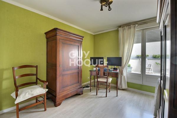 (Visite virtuelle) A vendre, T4/T5 de 114 m²  en dernier étage avec terrasse plein ciel de 35 m² et 2 garages, secteur Sans-Souci / Monplaisir à Lyon, 3ème arrondissement (69003)