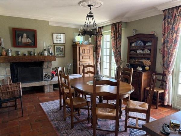 Maison à DOUARNENEZ, 29100 - 8 pièces 171m²