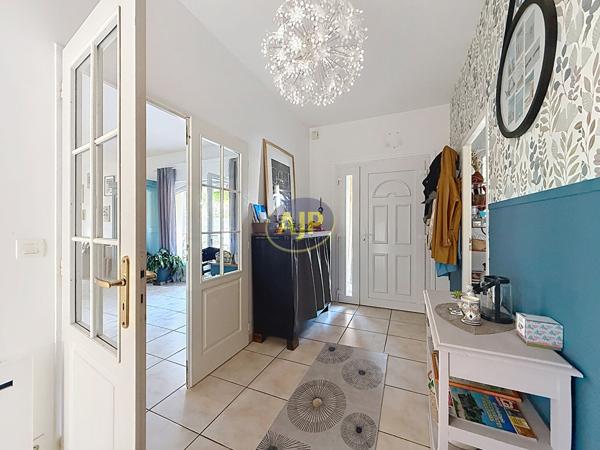 Maison à louer Anglet : 7 pièces, 149m² avec 5 chambre(s) à 2 163€ - AJP Mateille Immobilier Biarritz