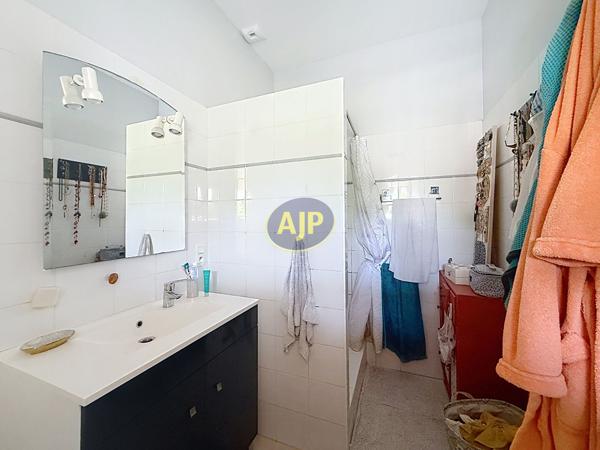 Maison à louer Anglet : 7 pièces, 149m² avec 5 chambre(s) à 2 163€ - AJP Mateille Immobilier Biarritz