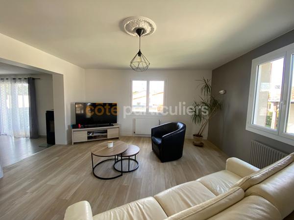 Vente Maison125 m² - 6 Pièces - SAINT LAURENT SUR SEVRE (85290)