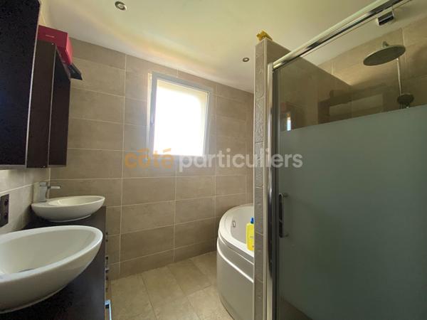 Vente Maison125 m² - 6 Pièces - SAINT LAURENT SUR SEVRE (85290)