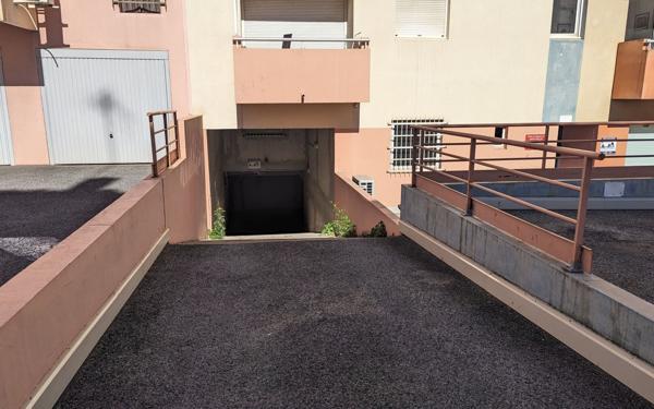 Stationnement à vendre    28,50 m2 Perpignan