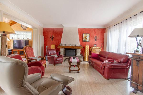 Maison Bretigny Sur Orge 11 pièce(s) 232 m2