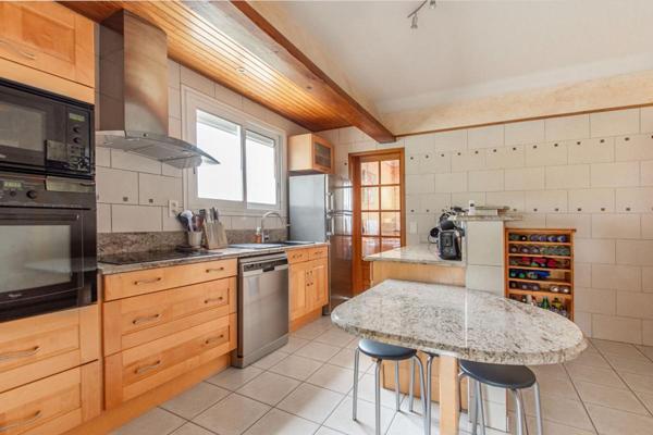 Maison Bretigny Sur Orge 11 pièce(s) 232 m2