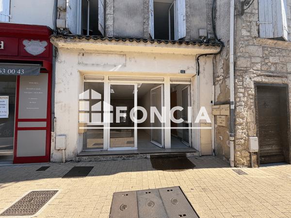 Location Local commercial 2 pièces 70 m² - La Rochefoucauld 16110