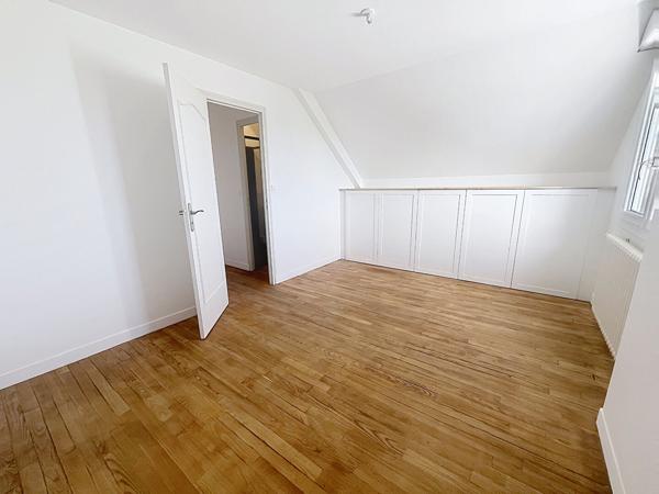 Maison entièrement rénovée à l'emplacement idéal