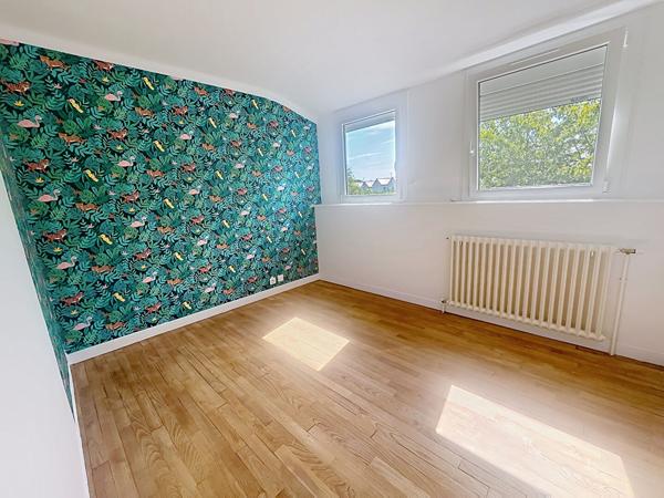 Maison entièrement rénovée à l'emplacement idéal