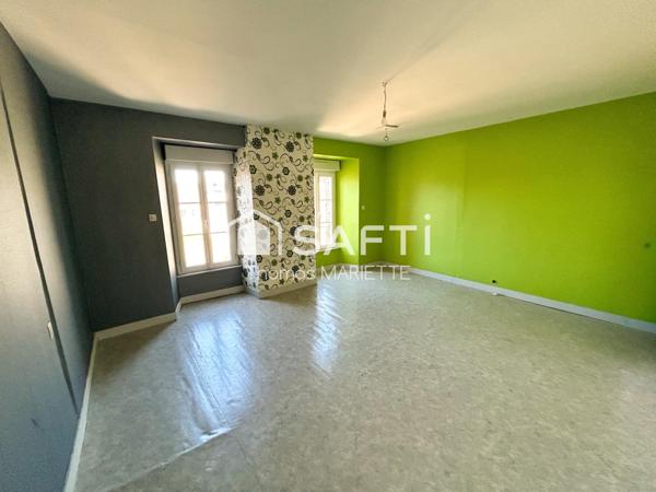 Maison avec beaucoup de potentiel en plein bourg