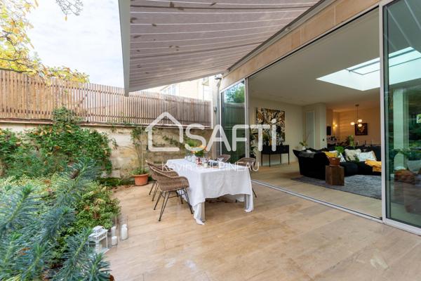 Maison d'Exception au Charme Authentique Place des Martyrs de la Résistance