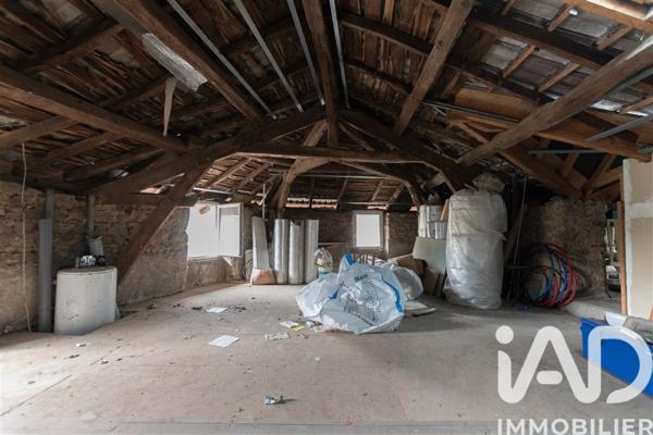 Maison à vendre 5 pièces 185 m² Saint-Priest-Taurion