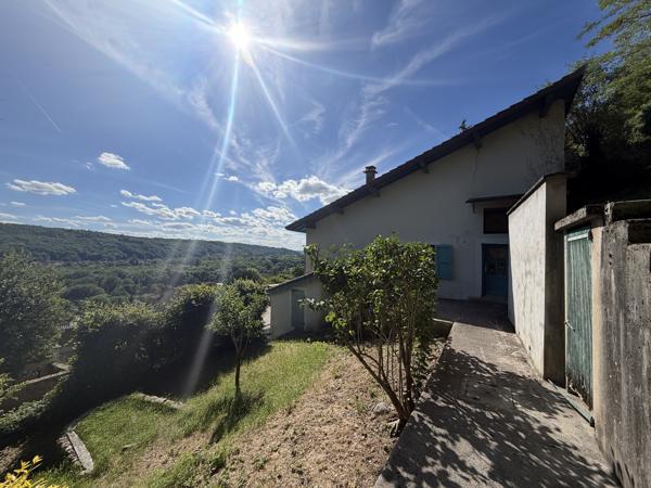 EN EXCLUSIVITÉ – MAISON DE VILLE À AMBÉRIEU-EN-BUGEY