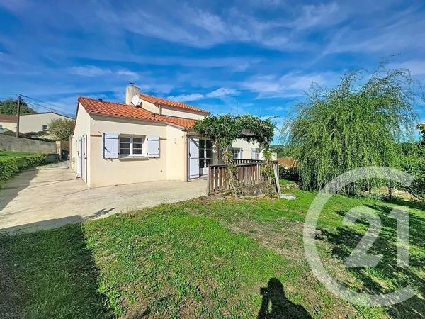 Maison à vendre  5 pièces - 110 m 2   OREE D ANJOU  - 49