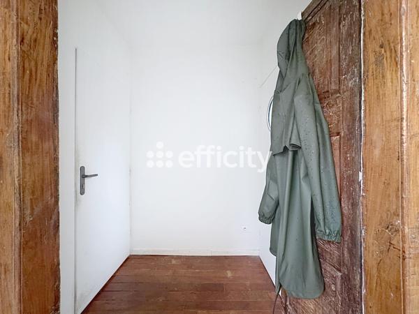 Appartement
         4 pièces
        - 99 m² 514 000 € *