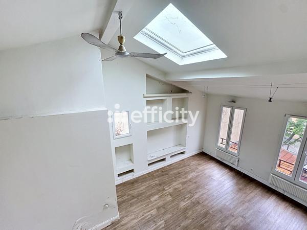 Appartement
         4 pièces
        - 99 m² 514 000 € *