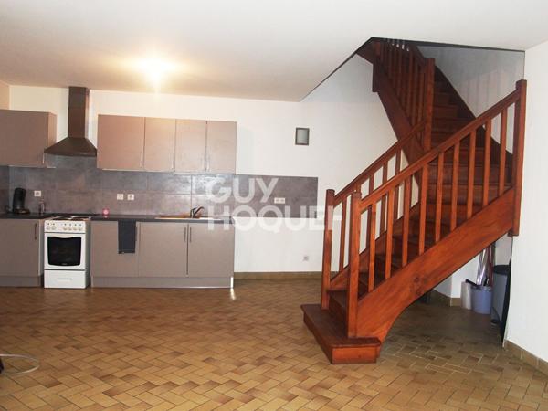 Maison Luynes 10 pièce(s) 232 m2