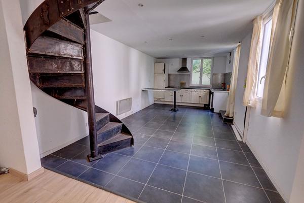 A vendre Maison de 64 m2 en chartreuse avec terrasse secteur Busca