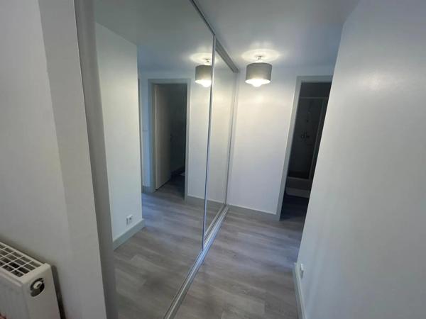 Appartement à louer 2 pièces 59.95m² Montbéliard (25200)